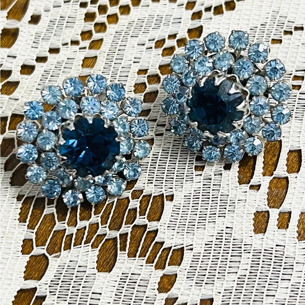 Vendome 1960scEarrings Clip Shades of Blue Crystals EUC